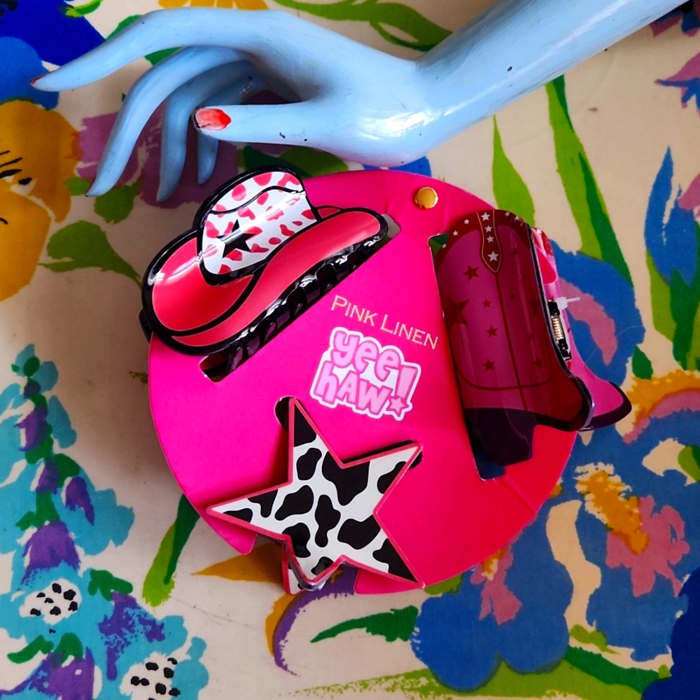 Pink linen yee haw clip set!